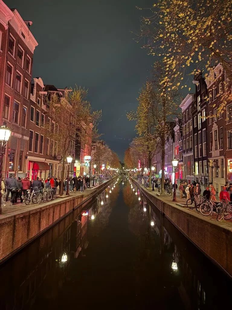 Our 5-Day Amsterdam Itinerary: What We Explored, Ate & Discovered This Easter